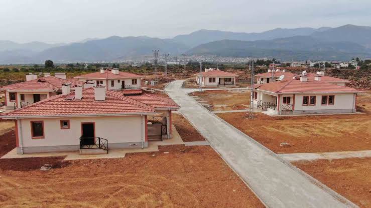 Çevre Bakanlığı Hatay’da 299 Kırsal Deprem Konutu İçin İhaleye Çıktı!